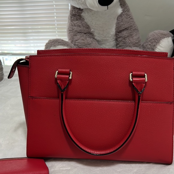 A red Kate spade mini bag & wallet pair! - Picture 3 of 5